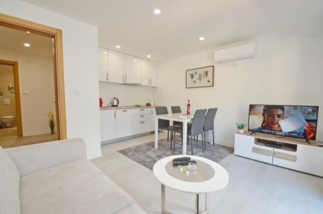 Nikola Lux Apartments Muo Dış mekan fotoğraf