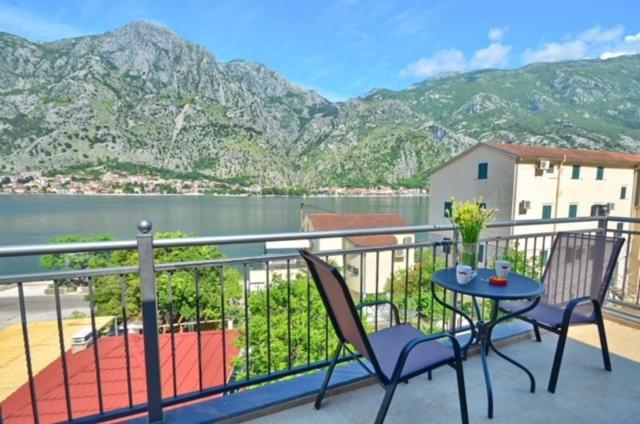Nikola Lux Apartments Muo Dış mekan fotoğraf
