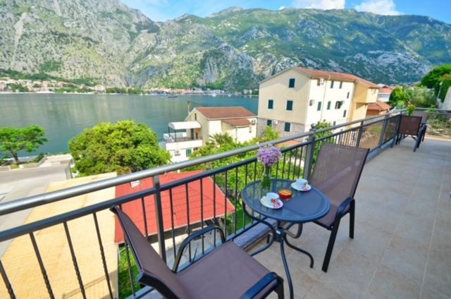 Nikola Lux Apartments Muo Dış mekan fotoğraf