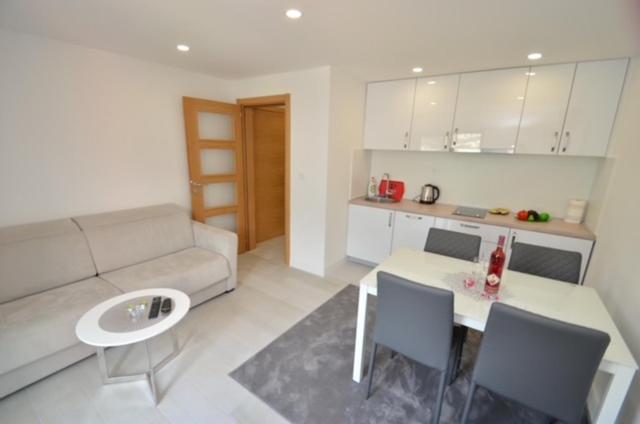Nikola Lux Apartments Muo Dış mekan fotoğraf