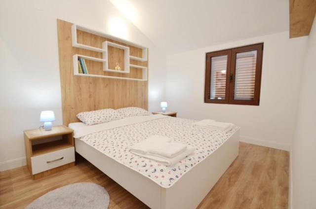 Nikola Lux Apartments Muo Dış mekan fotoğraf
