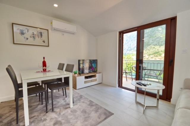 Nikola Lux Apartments Muo Dış mekan fotoğraf