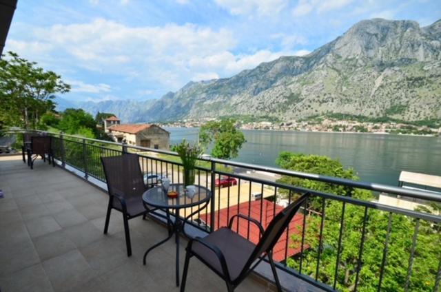Nikola Lux Apartments Muo Dış mekan fotoğraf